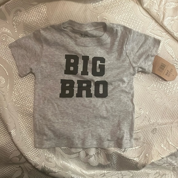 Selling boys shirts never used some with tags - Picture 1 of 4